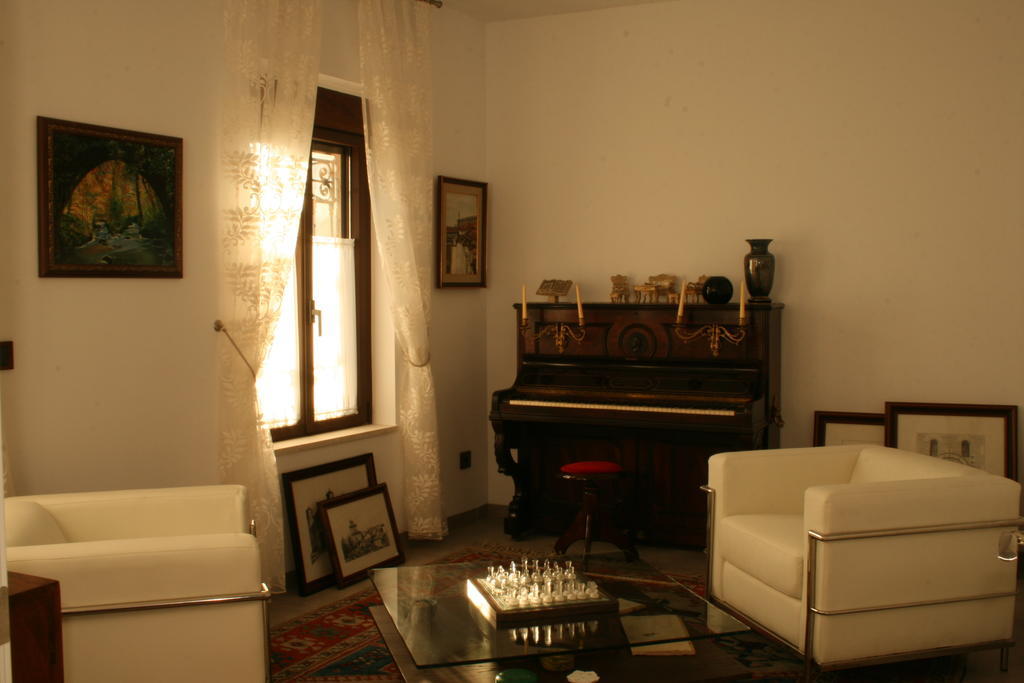 La Posada De Las Casitas Ampudia Exteriör bild